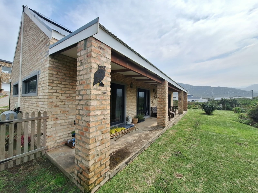 To Let 2 Bedroom Property for Rent in Pringle Bay Western Cape